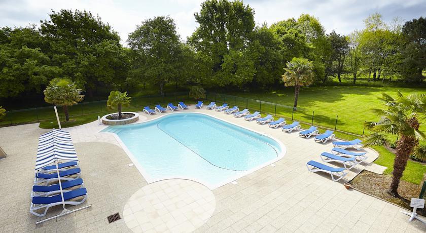 Ploemel Hotel Du Golf Saint-Laurent מראה חיצוני תמונה